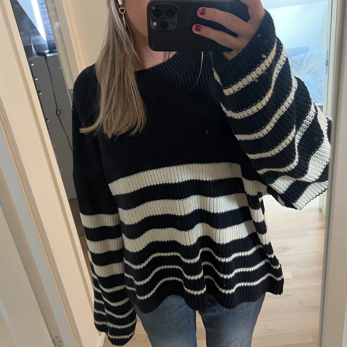 Randig stickad tröja