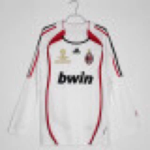 AC Milan Långärmad  - 40kr extra för namn på baksidan 