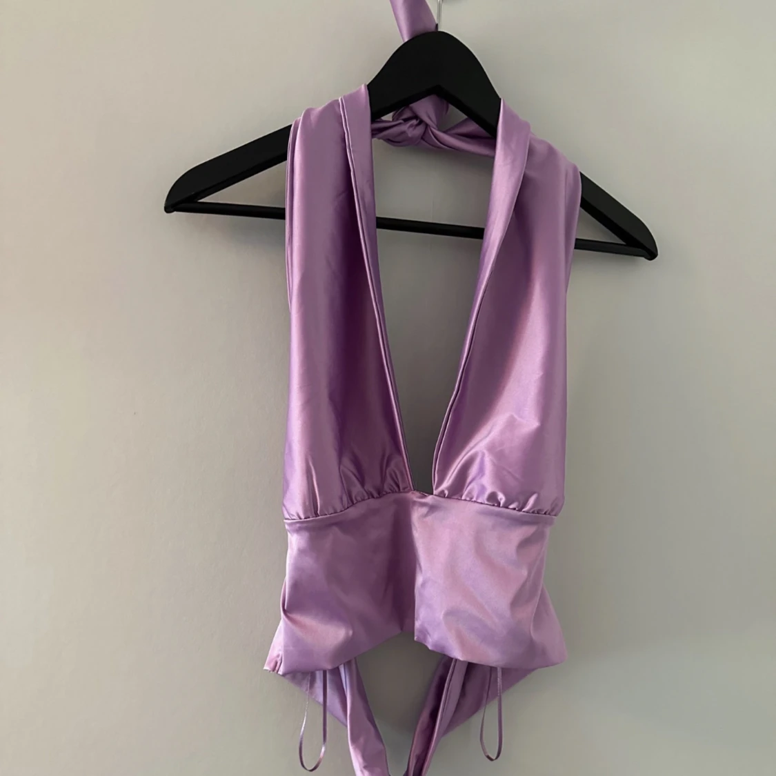Lila halterneck top