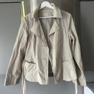 Jacka  - Storlek M, fint skick