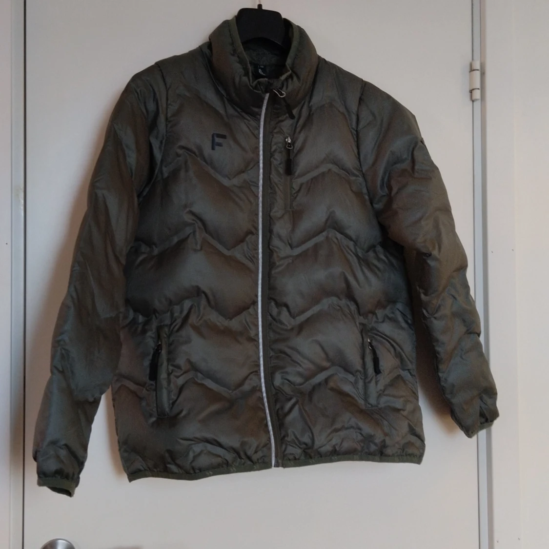 Grön jacka strl 160