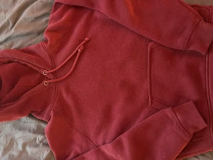Bikbok hoodie  - Säljer nu min bikbok hoodie endast andvänd 4gånger då de inte riktigt var min stil men väldigt skön inga defekter 🥰