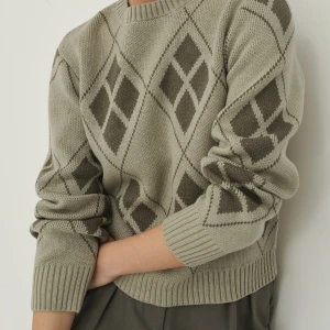 Checked Knitted Sweater x Claire Rose  - Stickad tröja från Claire Rose X NAKD som nu är slutsåld. Nypris 400 kr. Like brand new. 