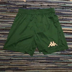 Kappa Träningsshorts  - Träningsshorts från Kappa som är väldigt snygga och sköna! Passar S!😍