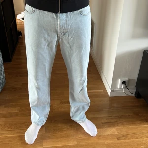 Junkyard jeans herrmodell - Jeans från junkyard nästintill oanvända, säljs på grund av ingen användning, inga defekter eller liknande! Skriv vid intresse eller frågor 🫶🏻