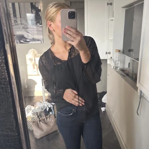 Blus  - Världens finaste blus i från vila 