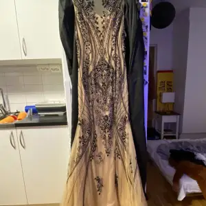 Klänningen har använts en gång 