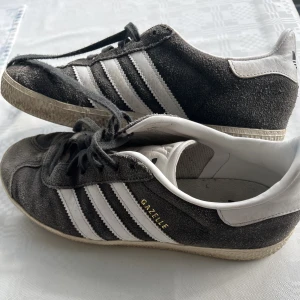 Adidas gazelle - Säljer för att dom inte passar❣️