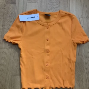 Topp - Helt ny ginatricot tröja som är helt ny med prislapp på!💕 Nypris 179 mitt pris 79 