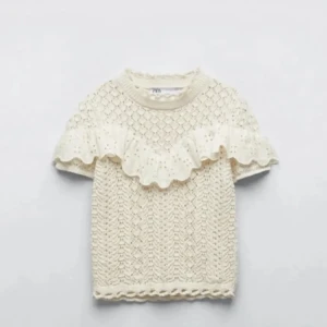 zara topp - jätte fin zara topp som inte kommer till användning! 