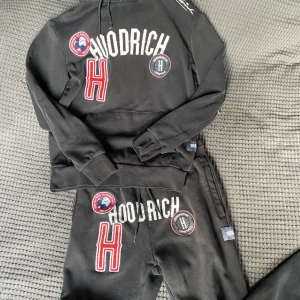 Hoodritch sett - Säljer detta fina Hoodrich sett. Ny skick o väldigt skön att ha på sig