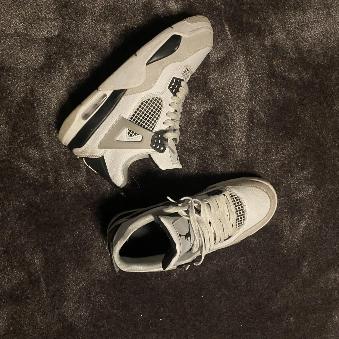 Jordan 4 military black 