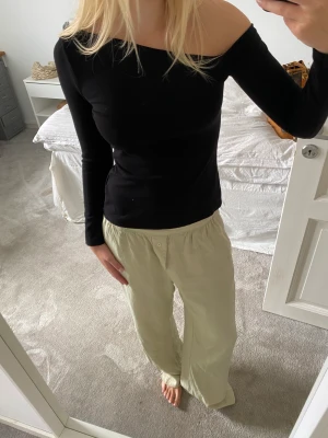 Festtopp one shoulder - Från Hm