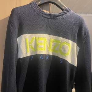 Kenzo Paris tröja storlek M, stickat material. Fint skick ENDAST 550! 