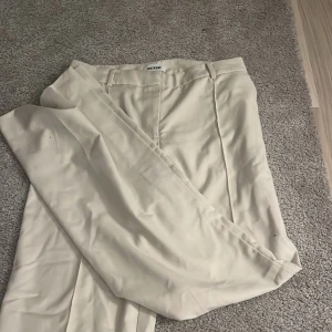 Kostym byxor  -  Bootcut Kostymbyxor, bara använda 2 ggr.