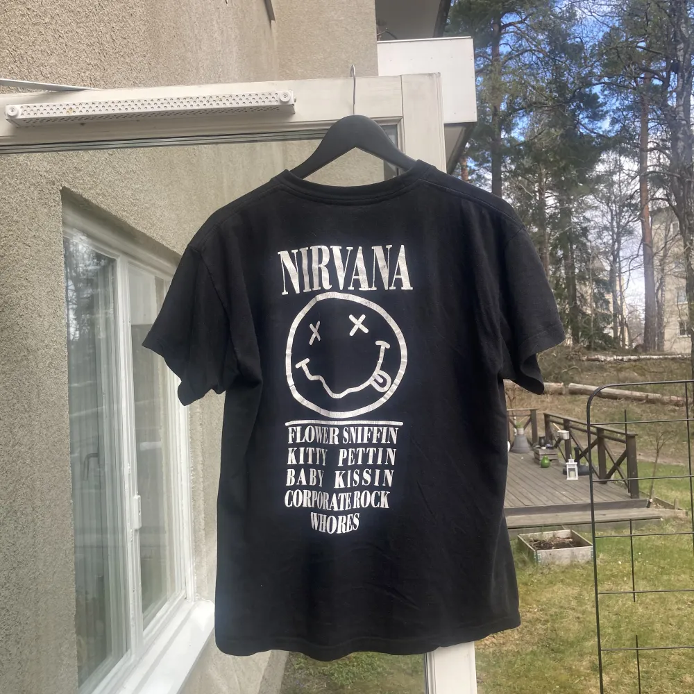 Vintage nirvana t shirt . T-shirts.