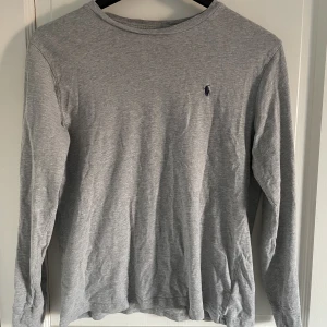 Ralph Lauren Långärmad - En långärmad tröja från Ralph Lauren Strl:S/XS