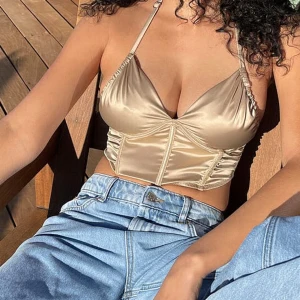 Korsett-topp beige satin - Korsett-topp beige satin 