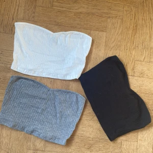 Tub tops - Säljer dessa 3 tube tops från Shein, stl: S ordinarie pris: 99 nypris: 50kr+ frakt
