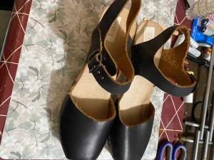 Skor/tofflor - Nya skor/tofflor. Storlek 39