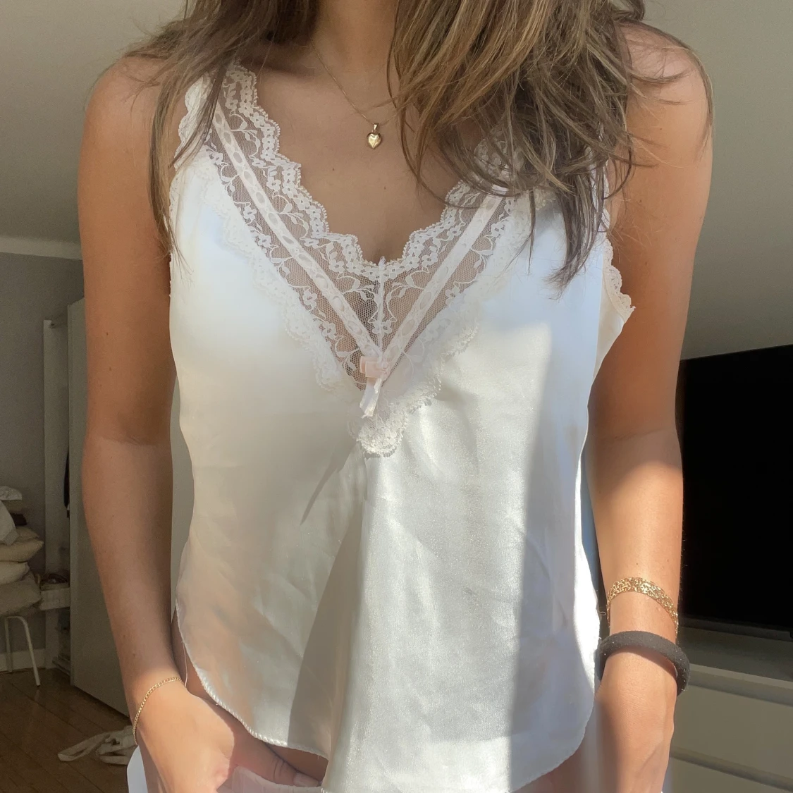 Vitt linne med spets - 91