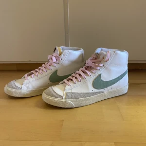 Nike blazer - Säljer skorna då de ej använts. Är väldigt bra skick.