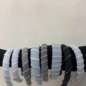 Diadem  - UF företag som gör diadem. Vi har olika designs. Skulle något vara sålt men önskas så gör vi det, kan dock inte garantera 100% att alla är likadana då de är handgjorda och unika. Pris från 99kr -  149kr + frakt