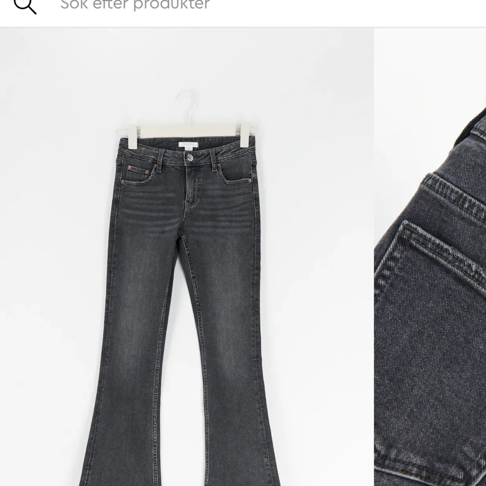 Jätte fina jeans som tyvärr inte kommer till användning och är för stora❤️ . Jeans & Byxor.