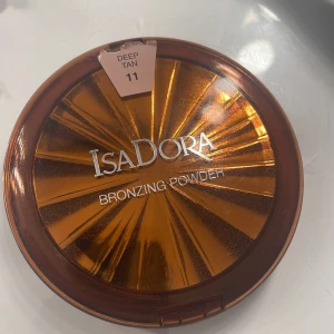 Smink  - En isadora bronser i färgen deep tan aldrig använd 