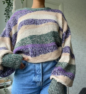 Stickad tröja - Mysig stickad tröja i bra skick