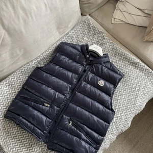 Moncler gui - Såld