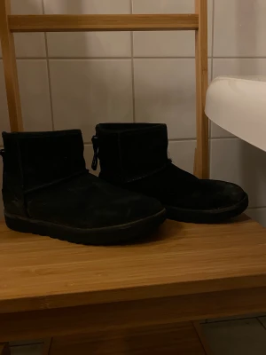 Uggs 36 - Säljer mina fina uggs i storlek 36💞Pris är plus ev frakt, det är diskuterbart vid smidig och snabb affär⭐️