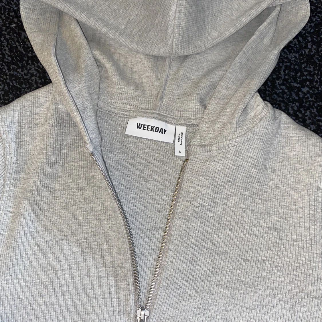 ribbad långärmad med luva - 91