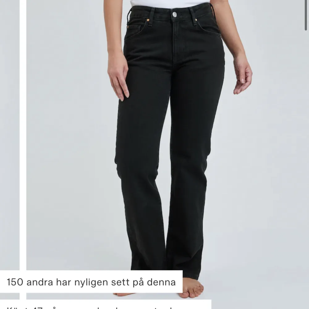 Oanvända, alltså ny skick 💞 . Jeans & Byxor.