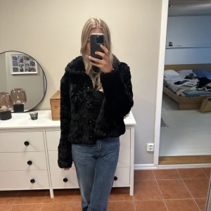 Mysig jacka  - Superskön jacka från vila. I väldigt bra skick🥰