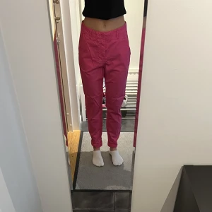 Chinos - Chinos från H&M i strl. 34. Ej använda. 