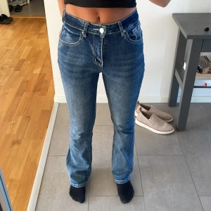 Jeans - Jätte sköna jeans. Straight leg. Storlek 34.