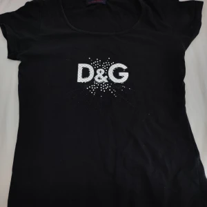 Dolce & Gabana  - Snygg dolce&Gabana tröja som inte är min stil längre 