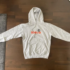 Rave hoodie - As fet rave hoodie köpt på Junkyard . Storlek Small