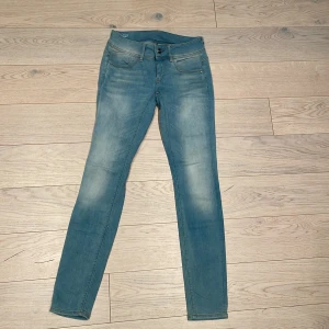 GStar Jeans  - Helt nya och oanvända jeans. Storlek 28/32