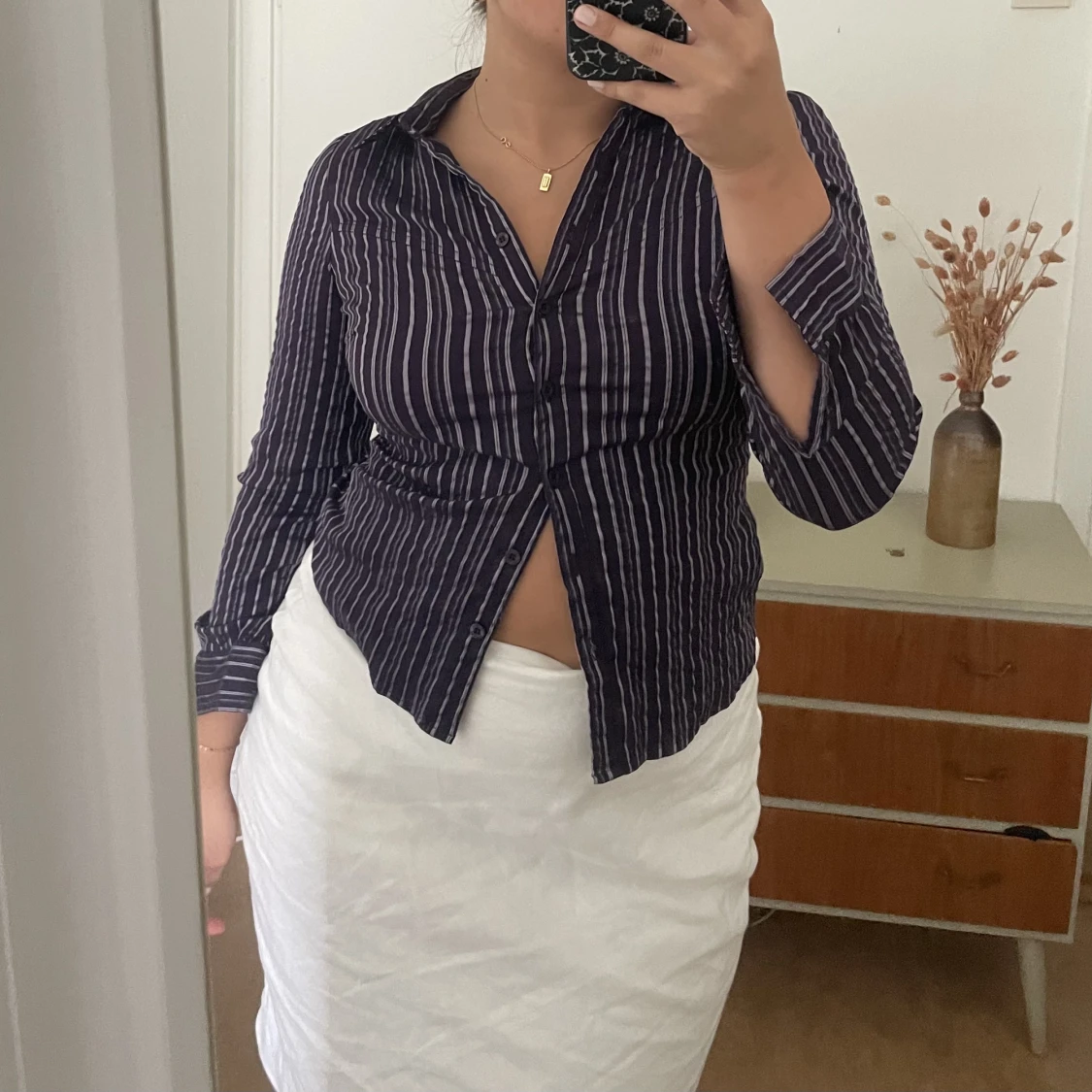 Skitsnygg lila randig skjorta 