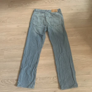 Ripped Junkyard Jeans - Ripped Junkyard jeans, använda bara ett fåtal gånger så i princip nya Nypris 600kr Storlek 29x32