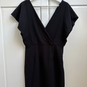 Svart klänning - Klänning från Only i Strl 36, använd ett fåtal gånger. 