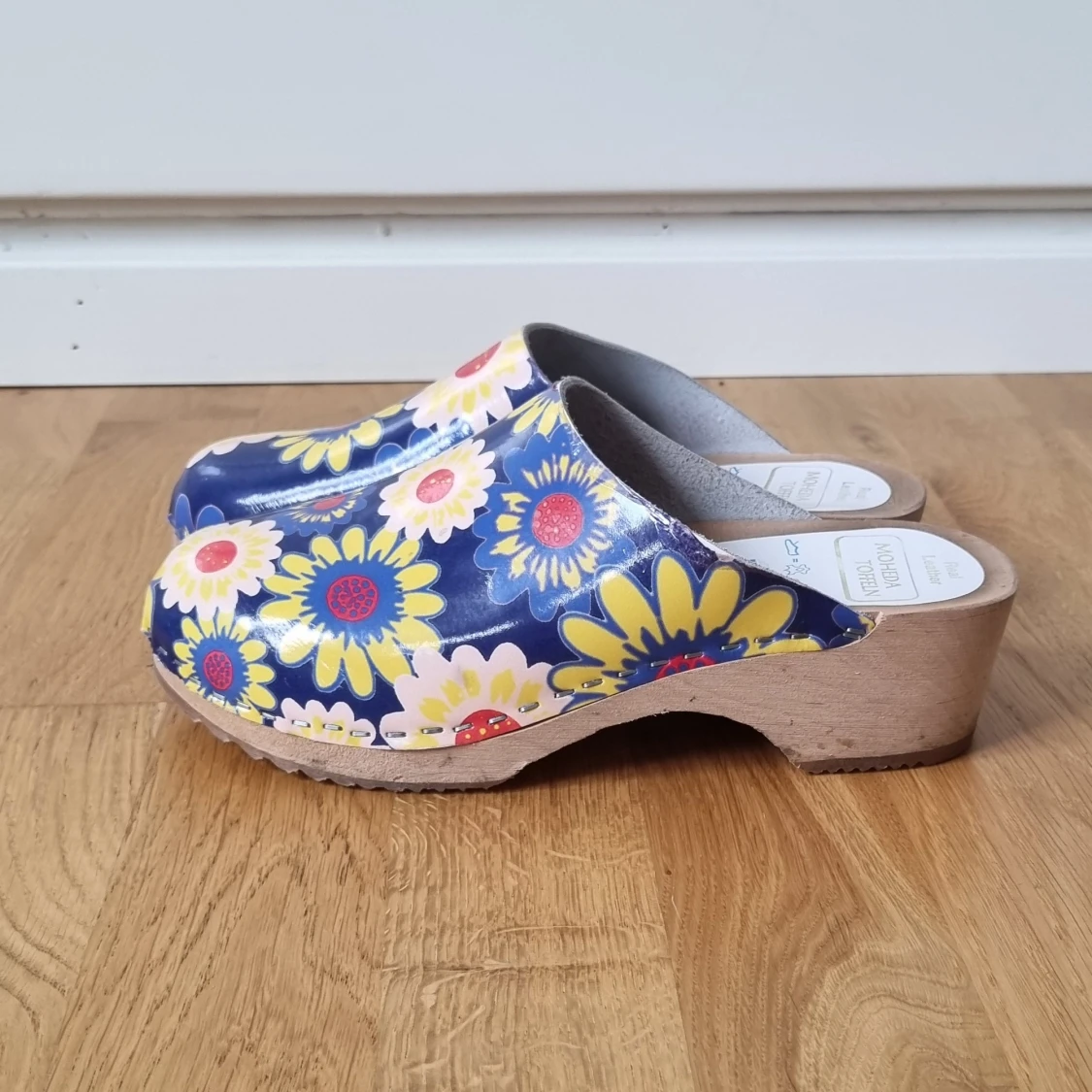 Mönstrade träskor - 90