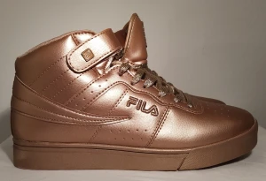 Helt nya Fila Dam Bronze sneakers 42  - Helt nya Fila Dam Bronze sneakers 42 
