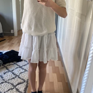 Kjolar - 3 kjolar som säljs för samma pris, man kan köpa dem för sig 