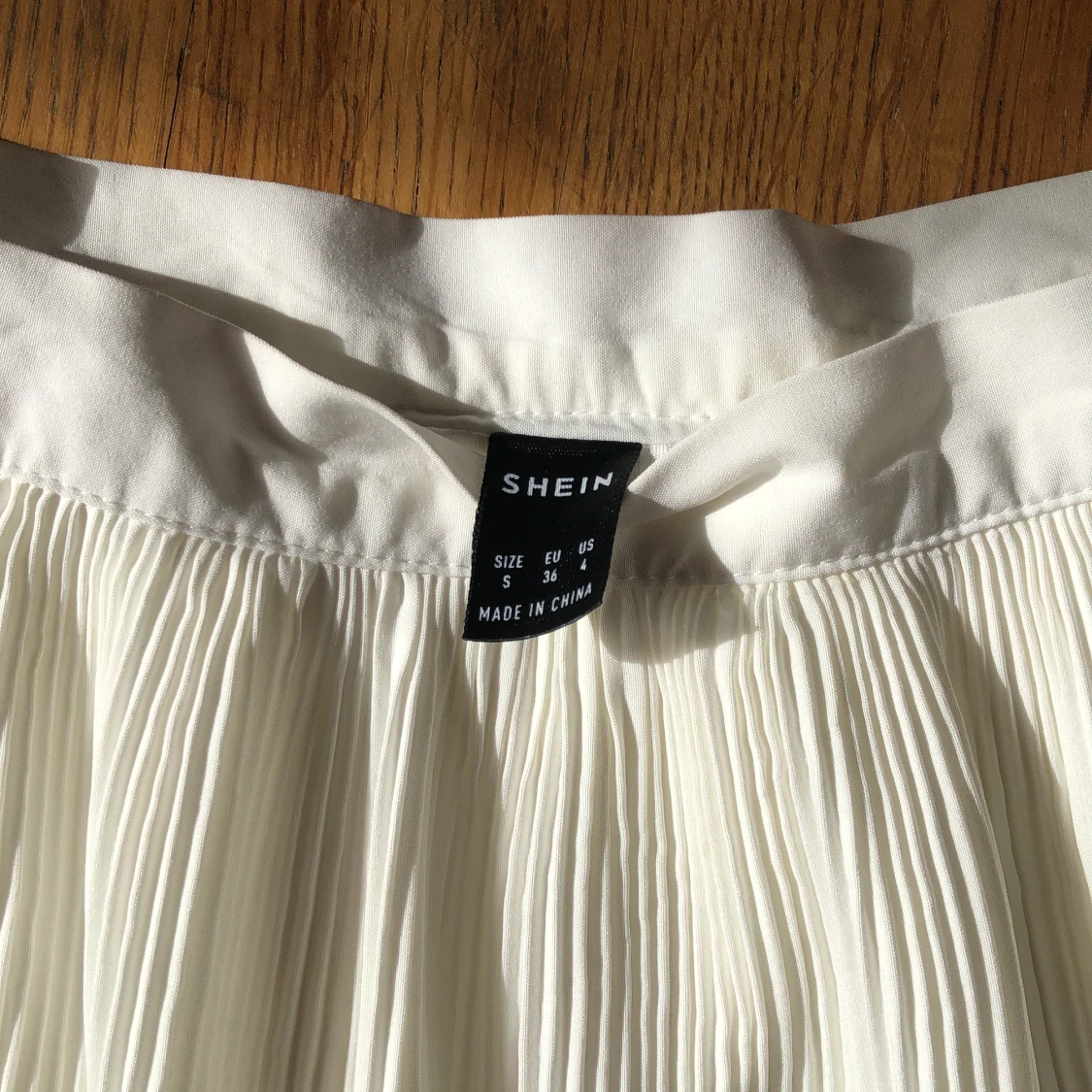 Jättefin plisserad kjol - 90