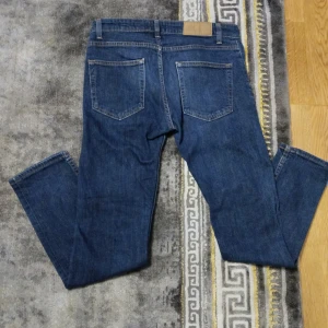 Jeans -  Använda i braskick, 2 gånger  Pris kan diskuteras 