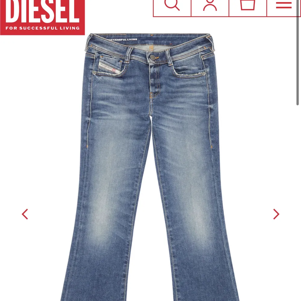 Så snygga jeans från diesel som tyvärr inte kommer till användning! Passar storleken 24-26 beroende på hur man vill att de ska sitta (motsvarar 32-36). Längden passar allt från 160-170. Helt i nyskick💜. Jeans & Byxor.