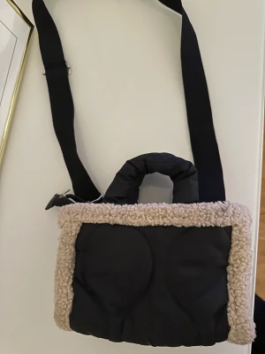 Väska - Väska från pieces 